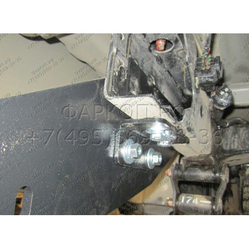 FA 0648-E Бизон Фаркоп на Mitsubishi L200 2006-2015 без подрезки бампера. Тип шара: E (легкосъемный шар под квадрат). Нагрузки: 3500/120 кг. Не комплектуется электрикой
