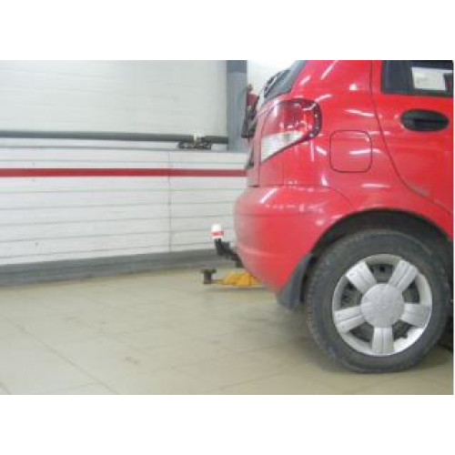 7420 Трейлер Фаркоп для Daewoo Matiz 2000-2015, Ravon Matiz 2015-2016. Требуется подрезка бампера. Тип шара: A. Нагрузки: 750/35 кг, масса фаркопа 6,4 кг. Для установки фаркопа потребуется 4 сверления (без электрики в комплекте)