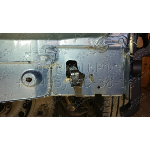 1425-A ORIS Фаркоп на Renault Megane III хетчбек 2008/12-2016, Renault Scenic 2 2003-2009, Renault Grand Scenic 2 2003-2009, Renault Scenic 3 2009/06-2016, Renault Grand Scenic 3 2009/06-2016 без выреза в бампере. Тип шара: A. Нагрузки: 1200/50 кг, масса 