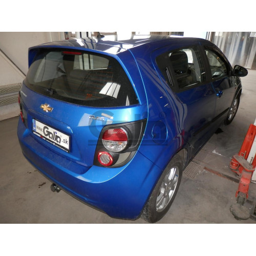 C070A GALIA Полностью оцинкованный фаркоп на Chevrolet Aveo хетчбек 2011-2015. Подрозетник убирается за бампер. Тип шара: A. Невидимый вырез бампера. Нагрузки: 1200/50 кг, масса фаркопа 13,82 кг