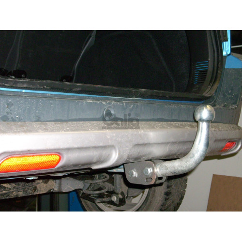 F082C GALIA Полностью оцинкованный фаркоп на Ford Fusion 2002-2012, в т.ч. модели с парктрониками. Тип шара: C (горизонтальный съемный). Без выреза бампера. Нагрузки: 1100/50 кг, масса фаркопа 14,47 кг