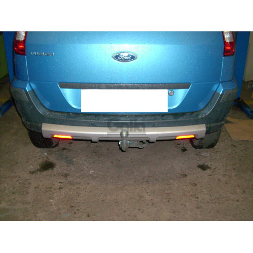 F082C GALIA Полностью оцинкованный фаркоп на Ford Fusion 2002-2012, в т.ч. модели с парктрониками. Тип шара: C (горизонтальный съемный). Без выреза бампера. Нагрузки: 1100/50 кг, масса фаркопа 14,47 кг
