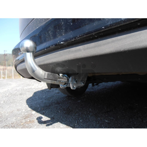F096A GALIA Полностью оцинкованный фаркоп на Ford Focus II универсал 2004-2011. Тип шара: A. Без выреза бампера. Нагрузки: 1500/75 кг, масса фаркопа 15,52 кг