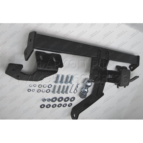 FA 0860-E Бизон Фаркоп на Toyota Prius v (Prius alfa / Prius +) ZVW40/41 2011-2021 без подрезки бампера. Тип шара: E (легкосъемный шар под квадрат). Нагрузки: 2700/100 кг. Не комплектуется электрикой