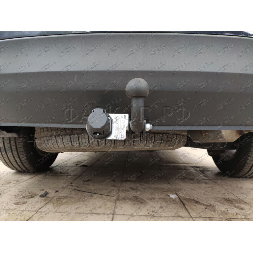 KI 24 AVTOS Фаркоп на Hyundai Santa Fe 2012-2018, Kia Sorento 2012-2015. Необходима подрезка бампера. Тип шара: A. Нагрузки: 2000/100 кг, масса фаркопа 18 кг (без электрики в комплекте)