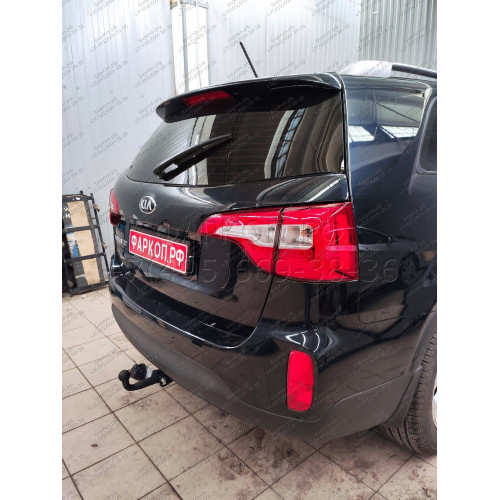 KI 24 AVTOS Фаркоп на Hyundai Santa Fe 2012-2018, Kia Sorento 2012-2015. Необходима подрезка бампера. Тип шара: A. Нагрузки: 2000/100 кг, масса фаркопа 18 кг (без электрики в комплекте)