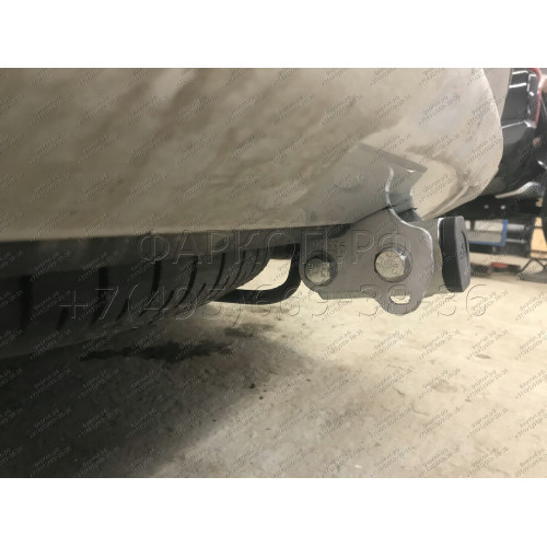 M126C GALIA Полностью оцинкованный фаркоп на Mitsubishi Outlander 2012-2019, 2019-2022. Подрозетник убирается за бампер. Тип шара: C (горизонтальный съемный). Подрезка бампера. Нагрузки: 2000/100 кг, масса фаркопа 22,77 кг