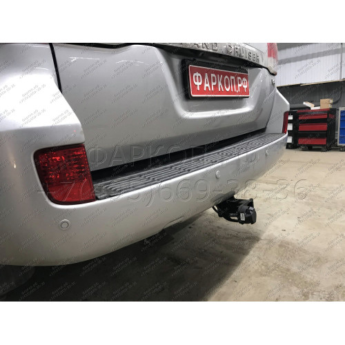 TLC-16-991122.00 PT GROUP Фаркоп на Toyota Land Cruiser 200 Executive/Excalibur 2016-2018 без подрезки бампера. Тип шара: E (легкосъемный шар под квадрат). Нагрузки: 3500/140 кг, масса фаркопа 12,1 кг (без электрики в комплекте, не комплектуется заглушкой