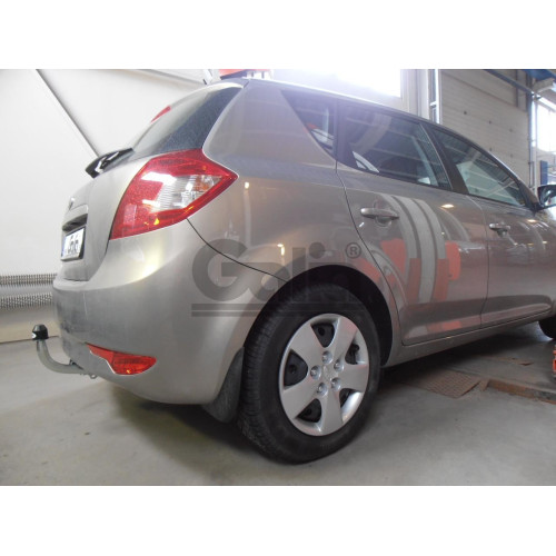K029A GALIA Полностью оцинкованный фаркоп на Hyundai i30 хетчбек FD 2007-2010, Kia Ceed хетчбек 2006-2012, в т.ч. Kia Pro-Ceed. Тип шара: A. Невидимый вырез бампера. Нагрузки: 1500/75 кг, масса фаркопа 15,52 кг