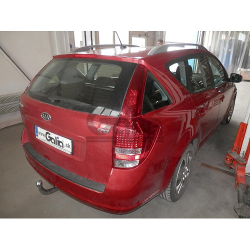 K030A GALIA Полностью оцинкованный фаркоп на Kia Ceed универсал 2006-2012. Тип шара: A. Невидимый вырез бампера. Нагрузки: 1500/75 кг, масса фаркопа 16,82 кг