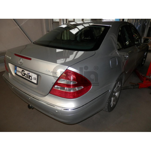 M104A GALIA Полностью оцинкованный фаркоп на Mercedes E-Class w211 седан 2002-2009. Подрозетник убирается за бампер. Тип шара: A. Без выреза бампера. Нагрузки: 2200/90 кг, масса фаркопа 18,02 кг