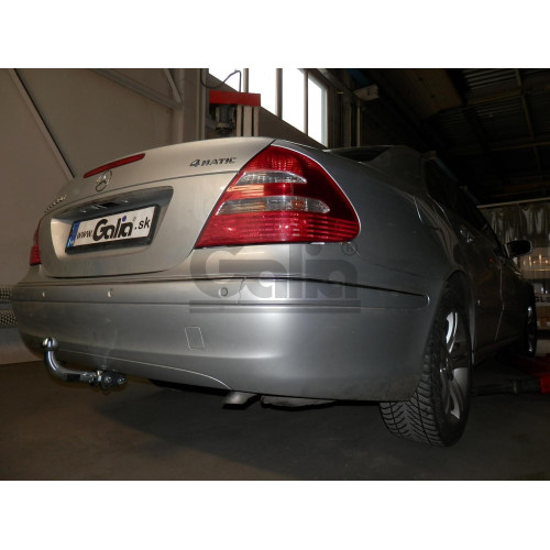 M104A GALIA Полностью оцинкованный фаркоп на Mercedes E-Class w211 седан 2002-2009. Подрозетник убирается за бампер. Тип шара: A. Без выреза бампера. Нагрузки: 2200/90 кг, масса фаркопа 18,02 кг