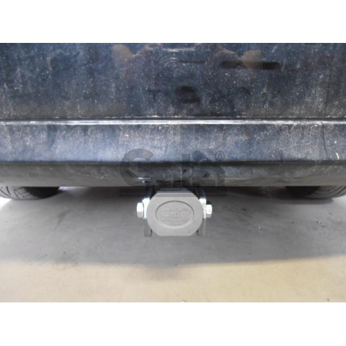 M125C GALIA Полностью оцинкованный фаркоп на Mercedes C-Class w204 седан 2007-2014 / s204 универсал 2007-2014, не подходит для AMG, не подходит на широкий бампер. Подрозетник убирается за бампер. Тип шара: C (горизонтальный съемный). Без выреза бампера. Н