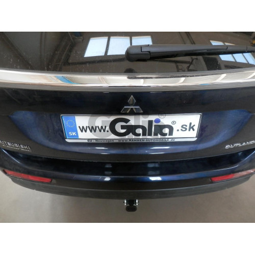 M126C GALIA Полностью оцинкованный фаркоп на Mitsubishi Outlander 2012-2019, 2019-2022. Подрозетник убирается за бампер. Тип шара: C (горизонтальный съемный). Подрезка бампера. Нагрузки: 2000/100 кг, масса фаркопа 22,77 кг