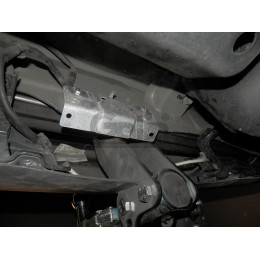 M130C GALIA Полностью оцинкованный фаркоп на Mazda CX-7 2006-2013. Тип шара: C (горизонтальный съемный). Невидимый вырез бампера. Нагрузки: 2000/100 кг, масса ф