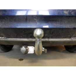 M130C GALIA Полностью оцинкованный фаркоп на Mazda CX-7 2006-2013. Тип шара: C (горизонтальный съемный). Невидимый вырез бампера. Нагрузки: 2000/100 кг, масса ф