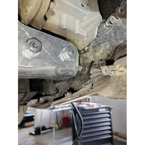 M149V GALIA Полностью оцинкованный фаркоп на Mazda CX-60 2022-, Mazda CX-80 2024-. Подрозетник убирается за бампер. Тип шара: AV (вертикальное быстросъемное крепление шара на ключе). Невидимый вырез бампера. Нагрузки: 2500/130 кг, масса фаркопа 22,77 кг