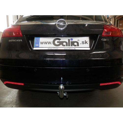 O059A GALIA Полностью оцинкованный фаркоп на Opel Insignia седан/универсал/хетчбек 2009-2017. Подрозетник убирается за бампер. Тип шара: A. Невидимый вырез бампера. Нагрузки: 2000/85 кг, масса фаркопа 16,22 кг