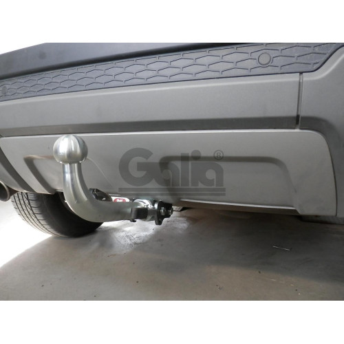 R093A GALIA Полностью оцинкованный фаркоп на Land Rover Range Rover Evoque 2011-2019. Тип шара: A. Невидимый вырез бампера. Нагрузки: 2000/125 кг, масса фаркопа 14,72 кг