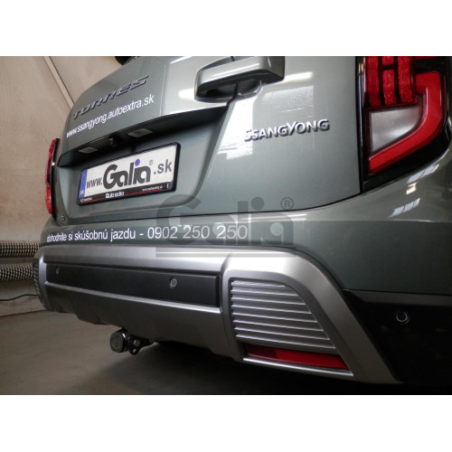 S145A GALIA Полностью оцинкованный фаркоп на KGM Torres 2023-, SsangYong Torres 2022-2023. Подрозетник убирается за бампер. Тип шара: A. Невидимый вырез бампера. Нагрузки: 2200/120 кг, масса фаркопа 17,7 кг