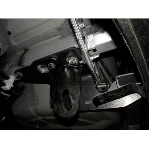 T056A GALIA Полностью оцинкованный фаркоп на Toyota Auris хетчбек 2007-2013, 2013-2018. Тип шара: A. Установка без снятия и выреза бампера. Нагрузки: 1600/75 кг, масса фаркопа 15,5 кг