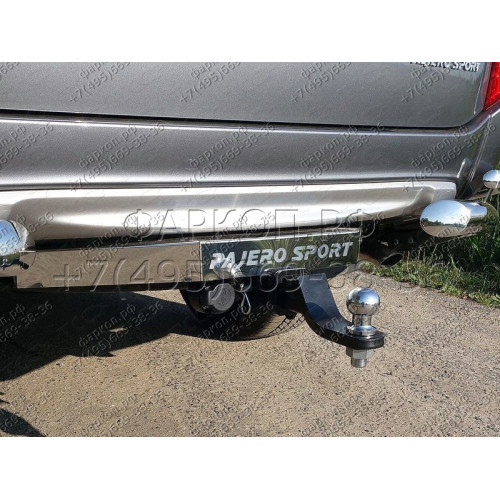 TCU00013 ТСС Фаркоп на Mitsubishi Pajero Sport 2016-2021 с накладкой с надписью Pajero Sport без подрезки бампера. Тип шара: E (шаровый узел под американский квадрат). Нагрузки: 1600/75 кг