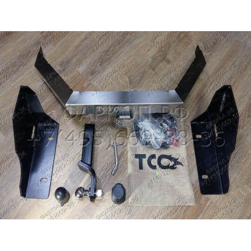 TCU00068 ТСС Фаркоп на Toyota RAV4 2013-2019 с накладкой с надписью Toyota RAV4 без подрезки бампера. Тип шара: E (шаровый узел под американский квадрат). Нагрузки: 1500/80 кг