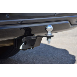 TLC-16-991122.00 PT GROUP Фаркоп на Toyota Land Cruiser 200 Executive/Excalibur 2016-2018 без подрезки бампера. Тип шара: E (легкосъемный шар под квадрат). Нагрузки: 3500/140 кг, масс