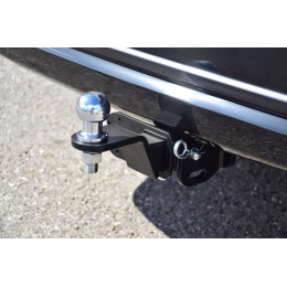TLC-16-991122.00 PT GROUP Фаркоп на Toyota Land Cruiser 200 Executive/Excalibur 2016-2018 без подрезки бампера. Тип шара: E (легкосъемный шар под квадрат). Нагрузки: 3500/140 кг, масс