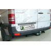 M207-F Лидер-плюс ТСУ для Mercedes Sprinter фургон 2006-2019, 2019-, Volkswagen Crafter фургон 2006-2017 без снятия и выреза бампера. Тип шара: F. Нагрузки: 2000/100 кг, масса фаркопа 15,8 кг (без электрики в комплекте)