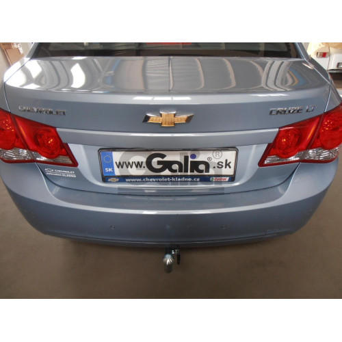 C066A GALIA Полностью оцинкованный фаркоп на Chevrolet Cruze седан/хетчбек 2009-2016. Подрозетник убирается за бампер. Тип шара: A. Невидимый вырез бампера. Нагрузки: 1800/75 кг, масса фаркопа 15,82 кг