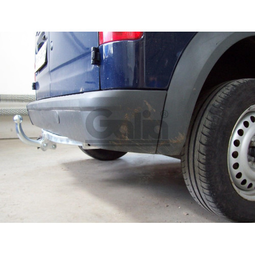 F083C GALIA Полностью оцинкованный фаркоп на Ford Tourneo Connect 2002-2014, Transit Connect 2002-2014. Тип шара: C (горизонтальный съемный). Установка без снятия и выреза бампера. Нагрузки: 1200/75 кг, масса фаркопа 16,37 кг