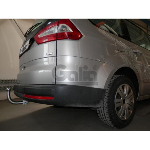 F114A GALIA Полностью оцинкованный фаркоп на Ford Galaxy 2006-2015, Ford S-MAX 2006-2015. Подрозетник убирается за бампер. Тип шара: A. Невидимый вырез бампера. Нагрузки: 1800/100 кг, масса фаркопа 15,12 кг