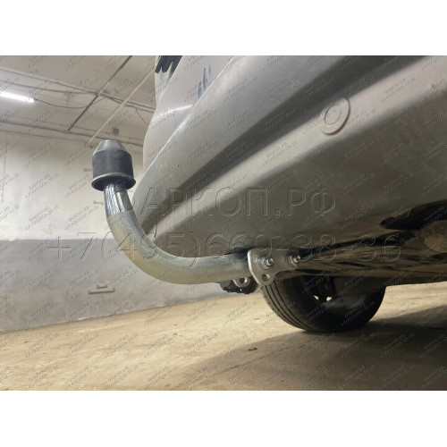 F114A GALIA Полностью оцинкованный фаркоп на Ford Galaxy 2006-2015, Ford S-MAX 2006-2015. Подрозетник убирается за бампер. Тип шара: A. Невидимый вырез бампера. Нагрузки: 1800/100 кг, масса фаркопа 15,12 кг