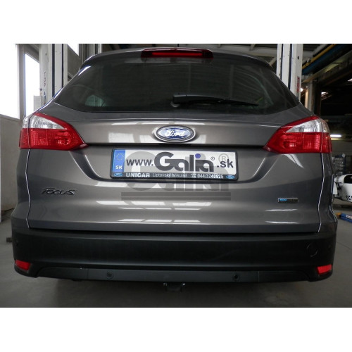F119C GALIA Полностью оцинкованный фаркоп на Ford Focus III универсал 2011-2018. Подрозетник убирается за бампер. Тип шара: C (горизонтальный съемный). Без выреза бампера. Нагрузки: 1600/75 кг, масса фаркопа 19,37 кг