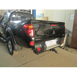 FA 0857-E Бизон Фаркоп на Mitsubishi L200 Long (удлиненный) 2013-2015 без подрезки бампера. Тип шара: E (легкосъемный шар под квадрат). Нагрузки: 3500/120 кг. Не комп