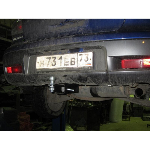 FA 0958-E Бизон Фаркоп на Mitsubishi Outlander 2003-2007 без подрезки бампера. Тип шара: E (легкосъемный шар под квадрат). Нагрузки: 2700/120 кг. Не комплектуется электрикой