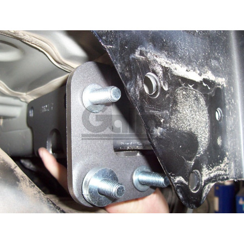 H069A GALIA Полностью оцинкованный фаркоп на Hyundai Santa Fe 2006-2012, Kia Sorento 2009-2012. Тип шара: A. Подрезка бампера. Нагрузки: 2500/100 кг, масса фаркопа 19,02 кг