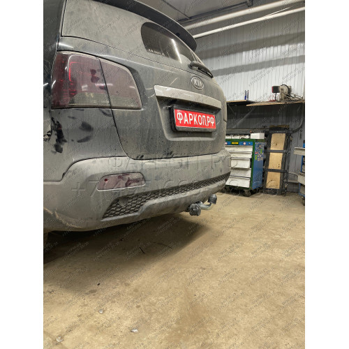 H069A GALIA Полностью оцинкованный фаркоп на Hyundai Santa Fe 2006-2012, Kia Sorento 2009-2012. Тип шара: A. Подрезка бампера. Нагрузки: 2500/100 кг, масса фаркопа 19,02 кг