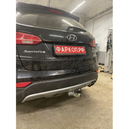 H091C GALIA Полностью оцинкованный фаркоп на Hyundai Santa Fe 2012-2018, 2018-2021, Kia Sorento 2012-2015, 2015-2020. Подрозетник убирается за бампер. Тип шара: C (горизонтальный съемный). Подрезка бампера. Нагрузки: 2600/120 кг, масса фаркопа 18,57 кг