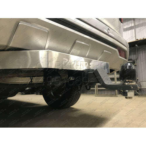 TCU00279 ТСС Фаркоп на Mitsubishi Pajero Sport 2021- с накладкой с надписью Pajero Sport без подрезки бампера. Тип шара: E (шаровый узел под американский квадрат). Нагрузки: 2500/120 кг