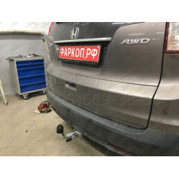 H089C GALIA Полностью оцинкованный фаркоп на Honda CR-V IV 2012-2017. Подрозетник убирается за бампер. Тип шара: C (горизонтальный съемный). Невидимый вырез