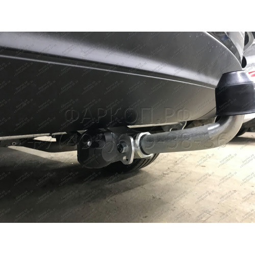 J010C GALIA Полностью оцинкованный фаркоп на Jeep Grand Cherokee WK2 2010-2021. Тип шара: C (горизонтальный съемный). Установка без выреза бампера. Нагрузки: 3500/175 кг, масса фаркопа 17,97 кг