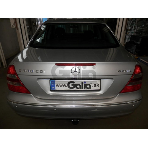 M104C GALIA Полностью оцинкованный фаркоп на Mercedes E-Class w211 седан 2002-2009. Подрозетник убирается за бампер. Тип шара: C (горизонтальный съемный). Без выреза бампера. Нагрузки: 2200/90 кг, масса фаркопа 19,37 кг