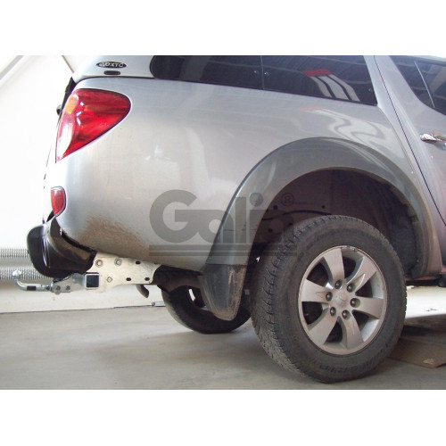 M120A GALIA Полностью оцинкованный фаркоп на Mitsubishi L200 1996-2006, 2006-2015, 2015-2023, FIAT Fullback 2016-2019. Тип шара: A. Без выреза бампера. Нагрузки: 3100/125 кг, масса фаркопа 28,25 кг