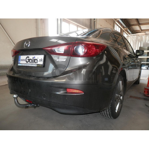 M135C GALIA Полностью оцинкованный фаркоп на Mazda 3 седан 2013-2019. Подрозетник убирается за бампер. Тип шара: C (горизонтальный съемный). Установка без выреза бампера. Нагрузки: 1800/90 кг, масса фаркопа 19,17 кг