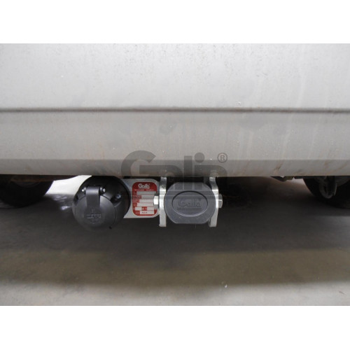 O052A GALIA Полностью оцинкованный фаркоп на Opel Zafira B 2005-2012. Тип шара: A. Невидимый вырез бампера. Нагрузки: 1500/75 кг, масса фаркопа 16,75 кг