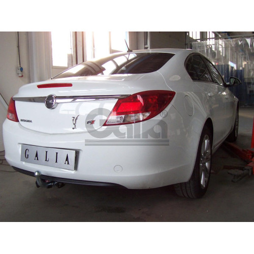 O059C GALIA Полностью оцинкованный фаркоп на Opel Insignia седан/универсал/хетчбек 2009-2017. Подрозетник убирается за бампер. Тип шара: C (горизонтальный съемный). Невидимый вырез бампера. Нагрузки: 2000/85 кг, масса фаркопа 17,57 кг