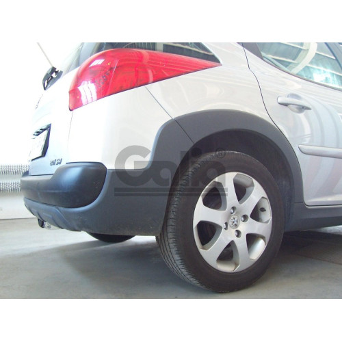 P038C GALIA Полностью оцинкованный фаркоп на Peugeot 207 универсал 2007-2012. Тип шара: C (горизонтальный съемный). Установка без выреза бампера. Нагрузки: 1150/46 кг, масса фаркопа 16,07 кг