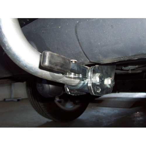 P038C GALIA Полностью оцинкованный фаркоп на Peugeot 207 универсал 2007-2012. Тип шара: C (горизонтальный съемный). Установка без выреза бампера. Нагрузки: 1150/46 кг, масса фаркопа 16,07 кг